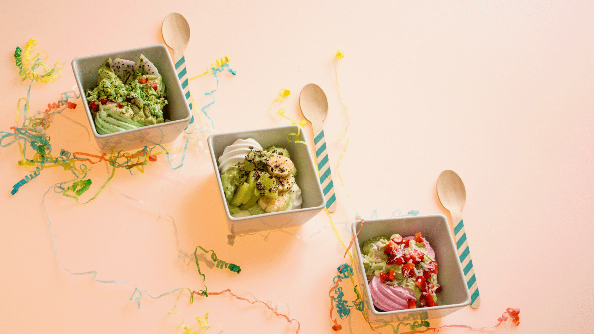 Party Meringues with Matcha Cream