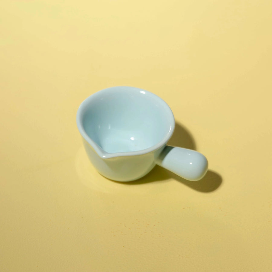 Ceramic Pourer